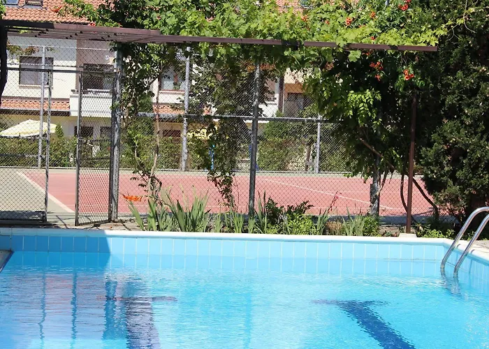 阿斯提艺术酒店 3* 辛尼莫雷特