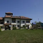 Asti Arthotel سينيموريتس