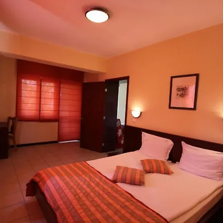 Asti Arthotel Hotell Sinemoretz
