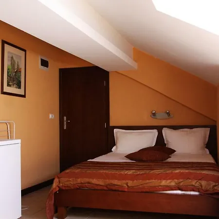 Hotell Asti Arthotel