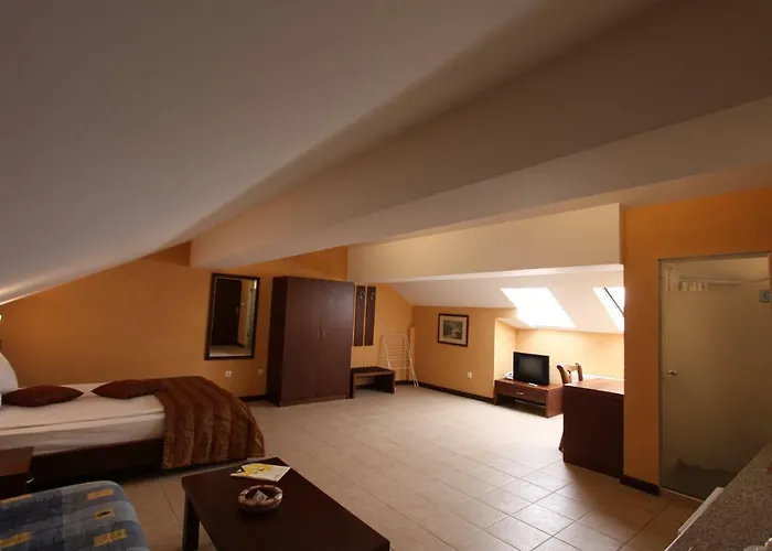 Asti Arthotel 3* Szinemorec